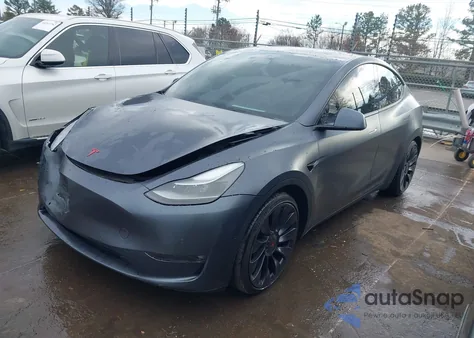 2022 Tesla Model Y Performance Dual Motor All-Wheel Drive z USA, uszkodzony, nr VIN 7SAYGDEF7NF535485